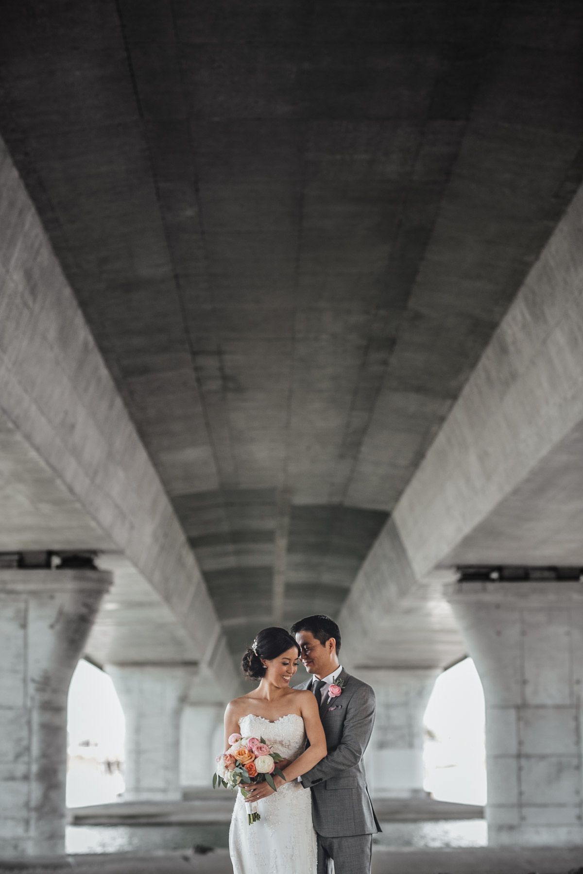 richmond wedding photography under bridge portraits