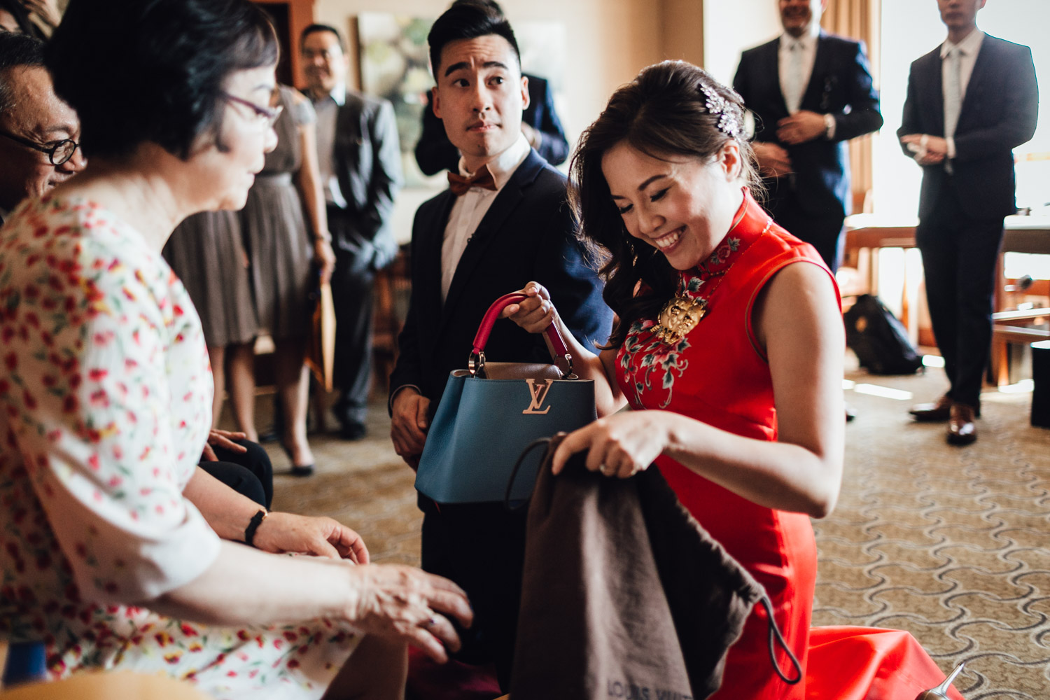 richmond wedding photographer chinese tea ceremony at river rock hotel