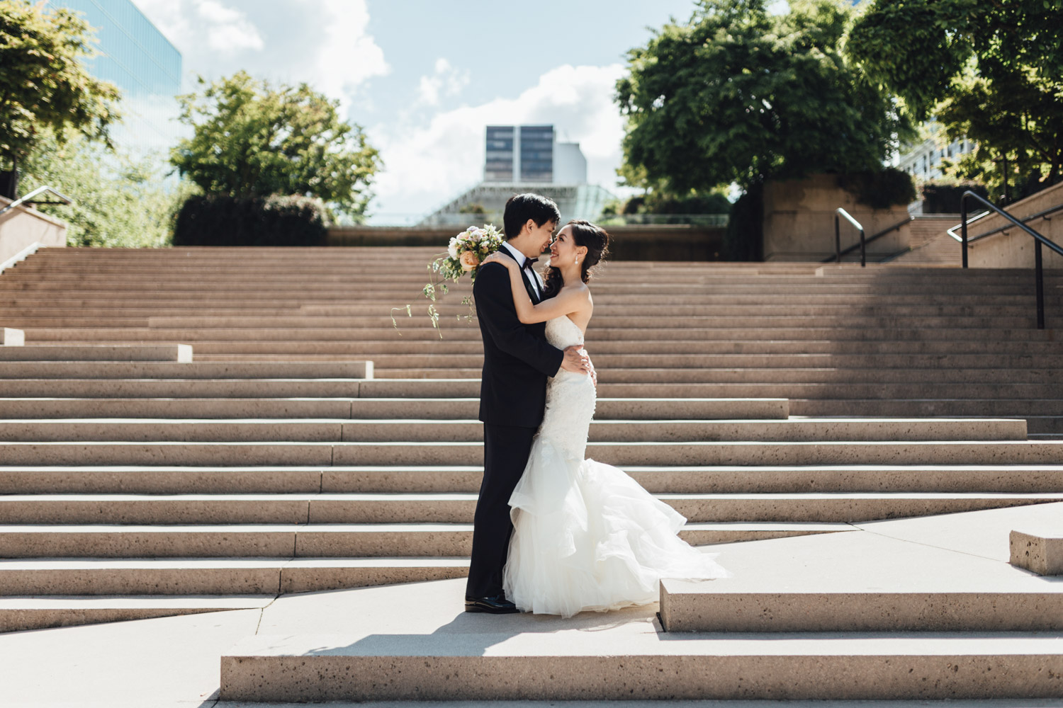 vancouver art gallery wedding photography bride groom portraits robson square