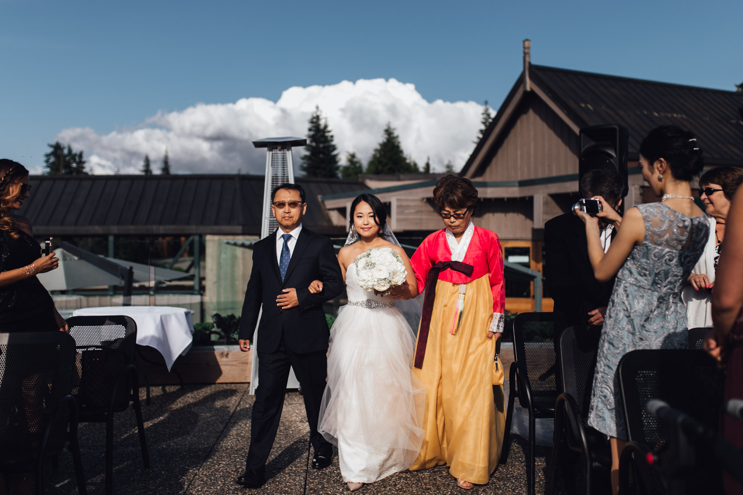 grouse mountain wedding photography in north vancouver bc
