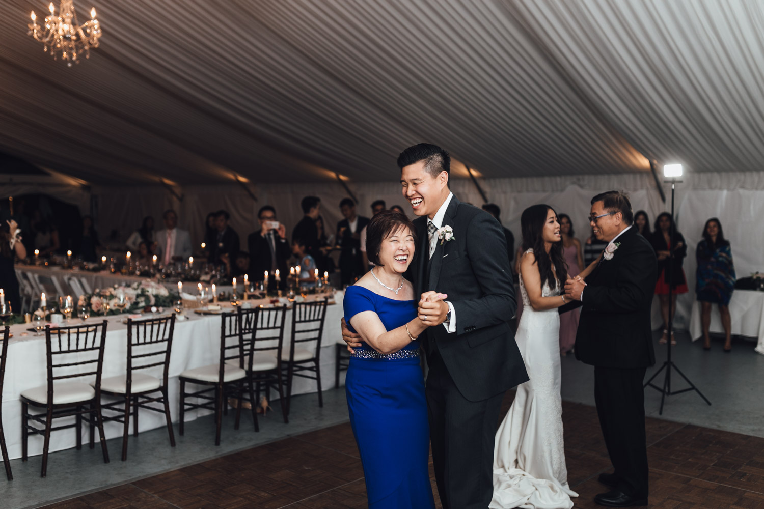 vancouver wedding reception photography at hart house restaurant &nbsp;in bc