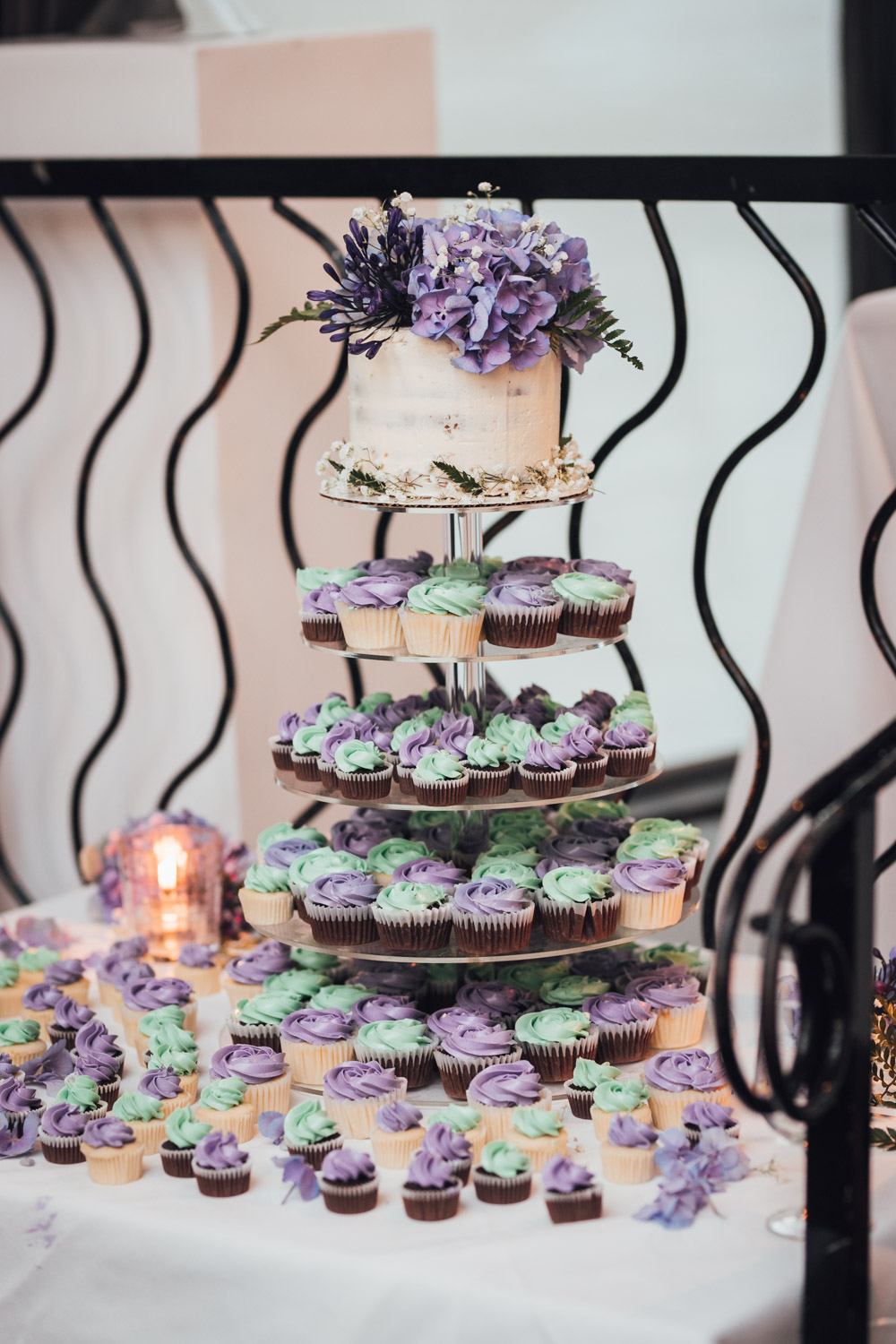 wedding cupcake brix &amp; mortar restaurant wedding photography in yaletown vancouver bc