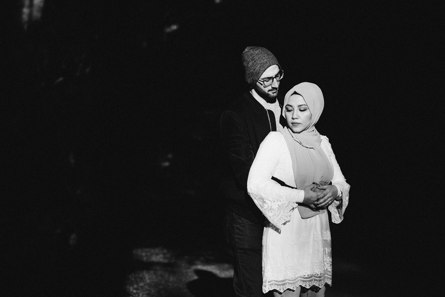 vancouver engagement photography in stanley park during winter