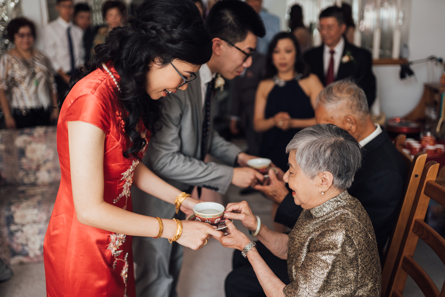 chinese tea ceremony vancouver wedding photography