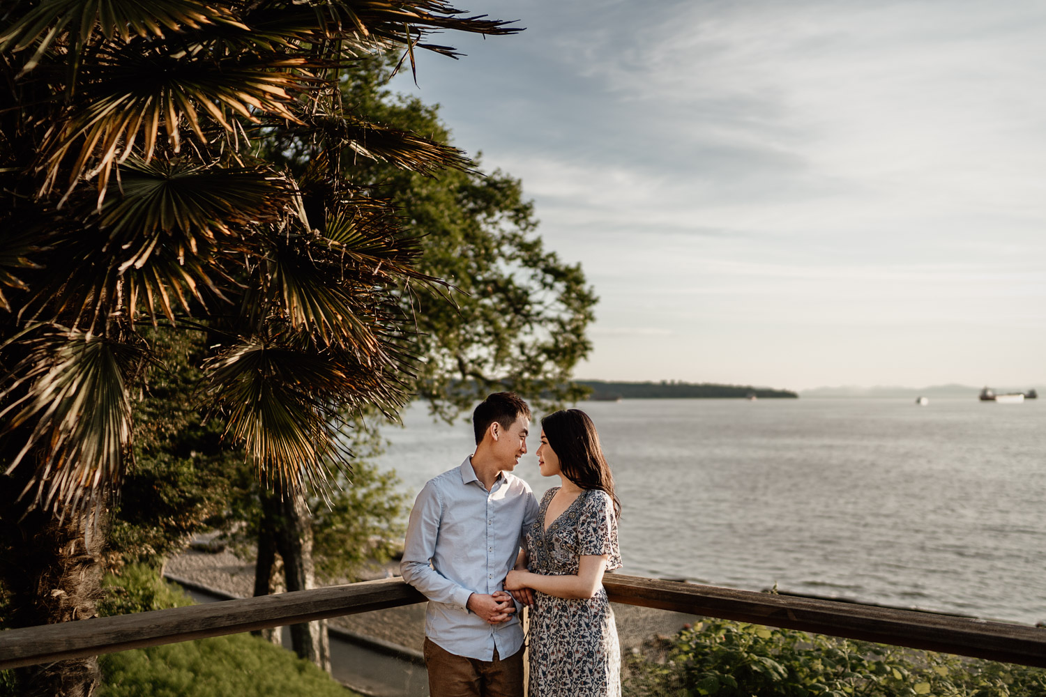 stanley park engagement photography in vancouver bc during sunset or golden hour at third beach
